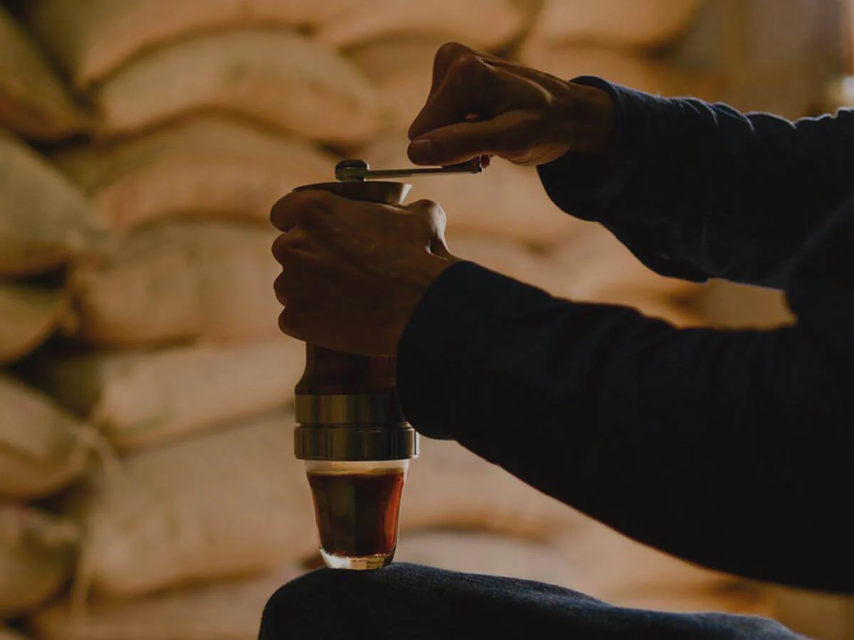 Aram | Espresso Maker - Honey - Image 4