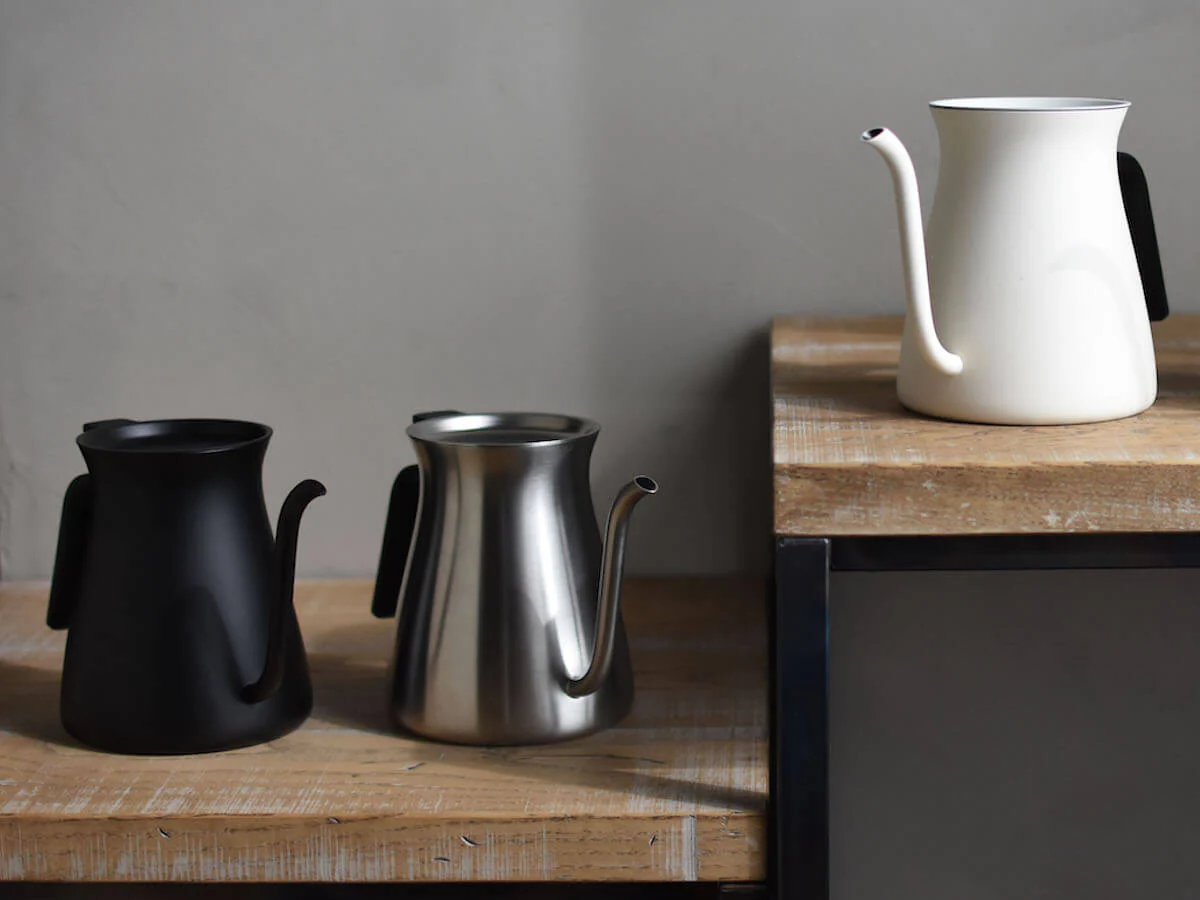 Kinto | Pour Over Kettle - Matte - Image 3