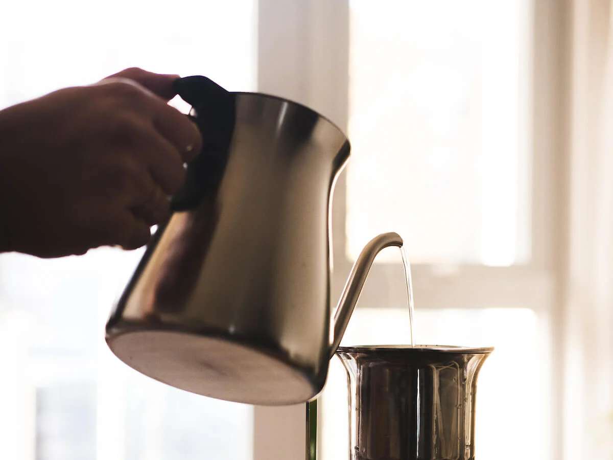 Kinto | Pour Over Kettle - Matte - Image 4